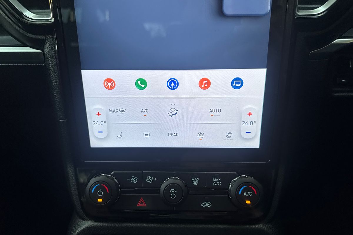 2025 Ford Everest Platinum  3.0L
