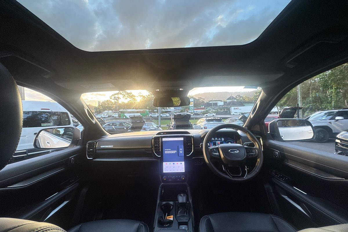2025 Ford Everest Platinum  3.0L