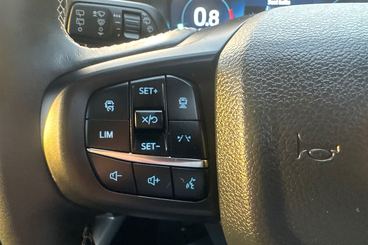 2025 Ford Everest Platinum  3.0L