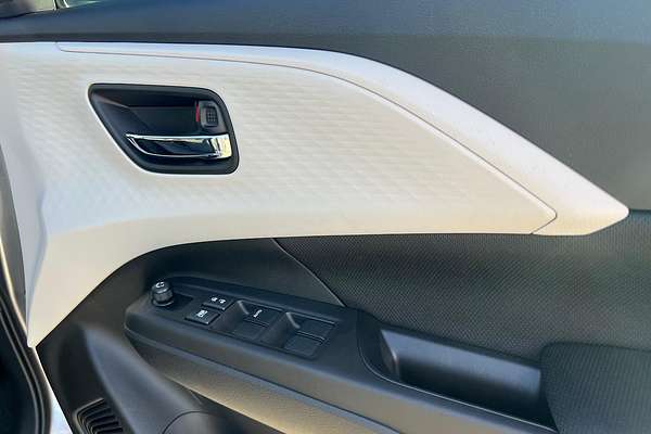 2024 Suzuki Swift Hybrid Plus UZ