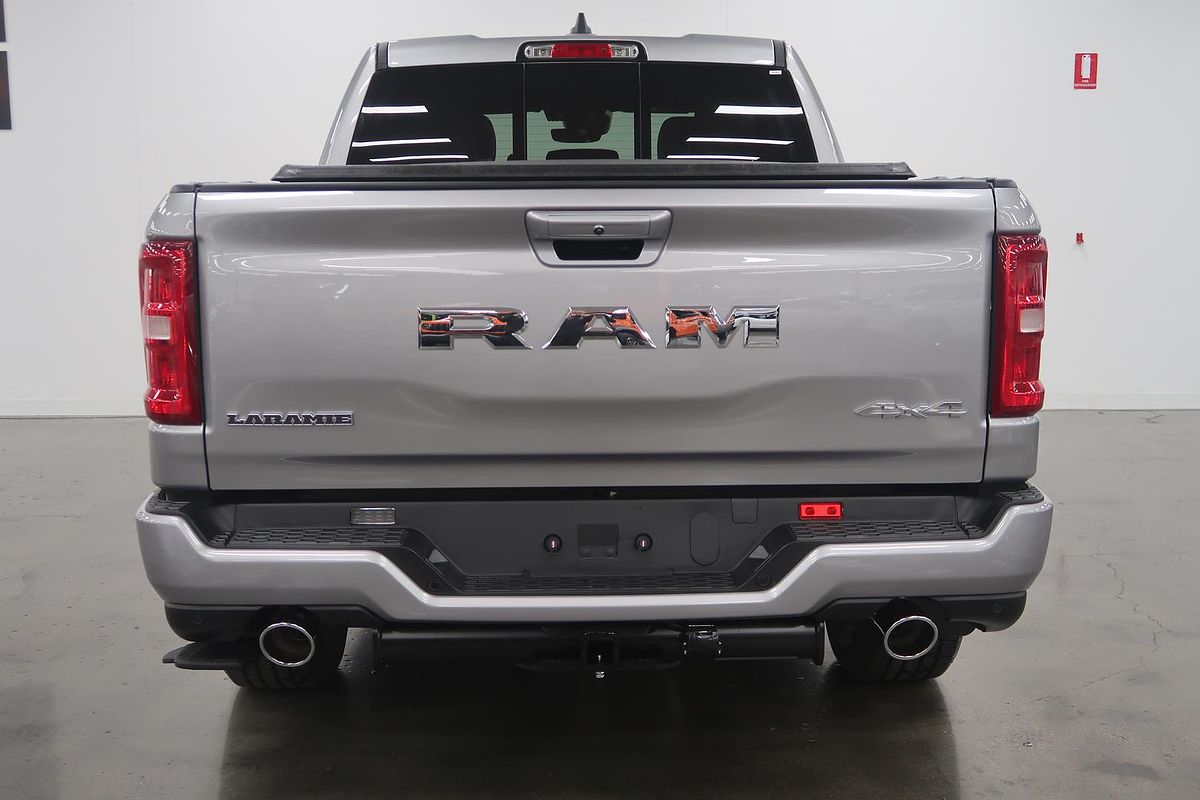 2025 RAM 1500 Laramie Sport Hurricane SO RamBox DT 4X4 SWB