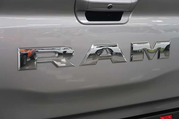 2025 RAM 1500 Laramie Sport Hurricane SO RamBox DT 4X4 SWB