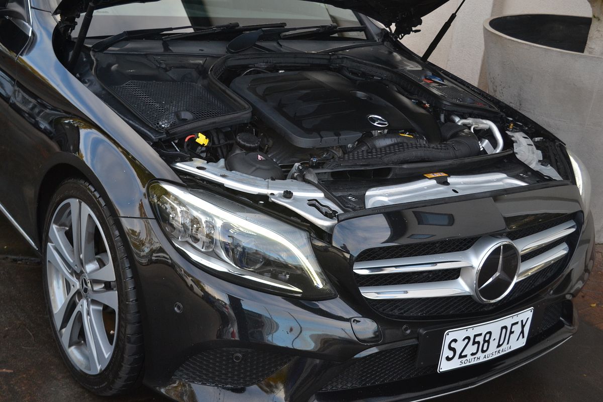 2018 Mercedes-Benz C-Class C300 W205