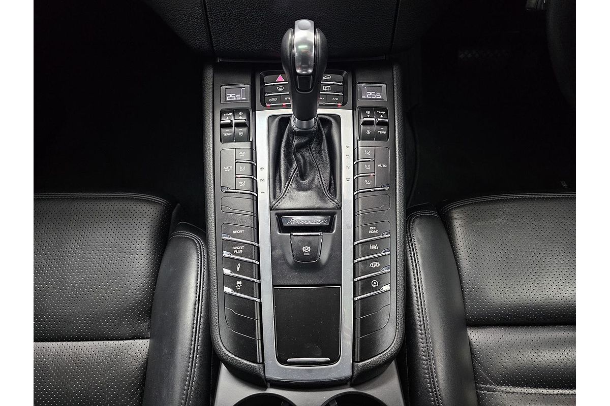2017 Porsche Macan GTS 95B