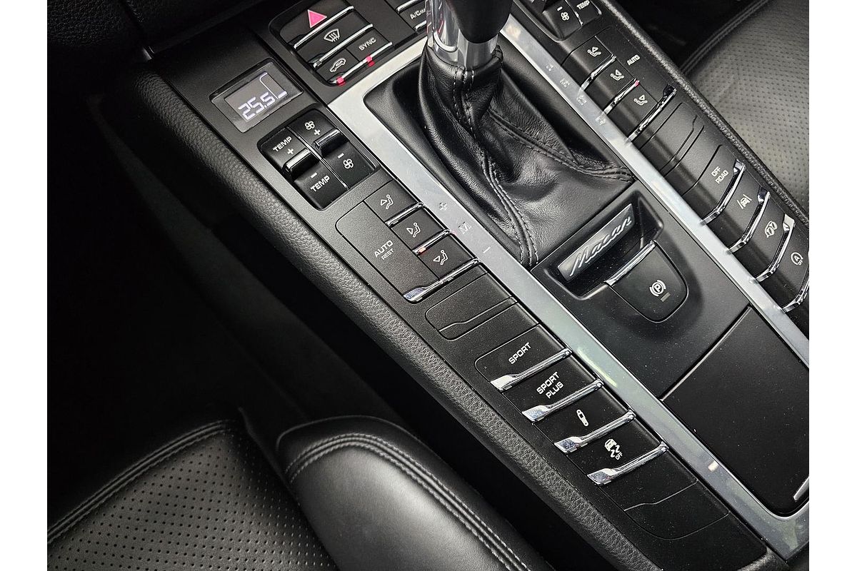 2017 Porsche Macan GTS 95B