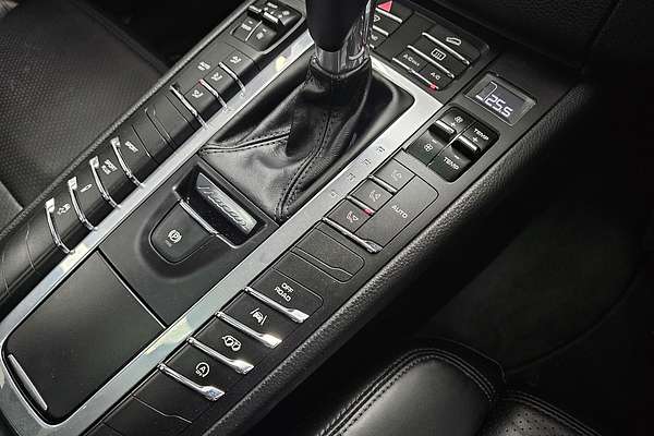 2017 Porsche Macan GTS 95B