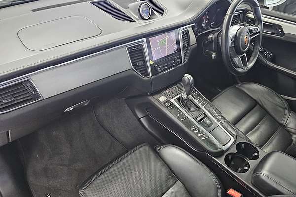 2017 Porsche Macan GTS 95B