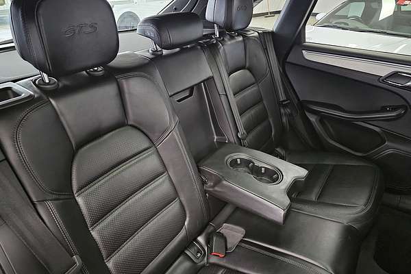 2017 Porsche Macan GTS 95B