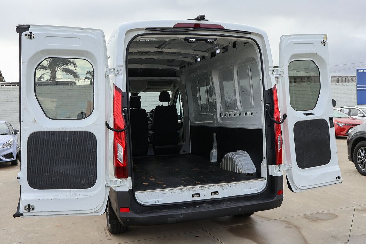 2021 LDV Deliver 9 LWB