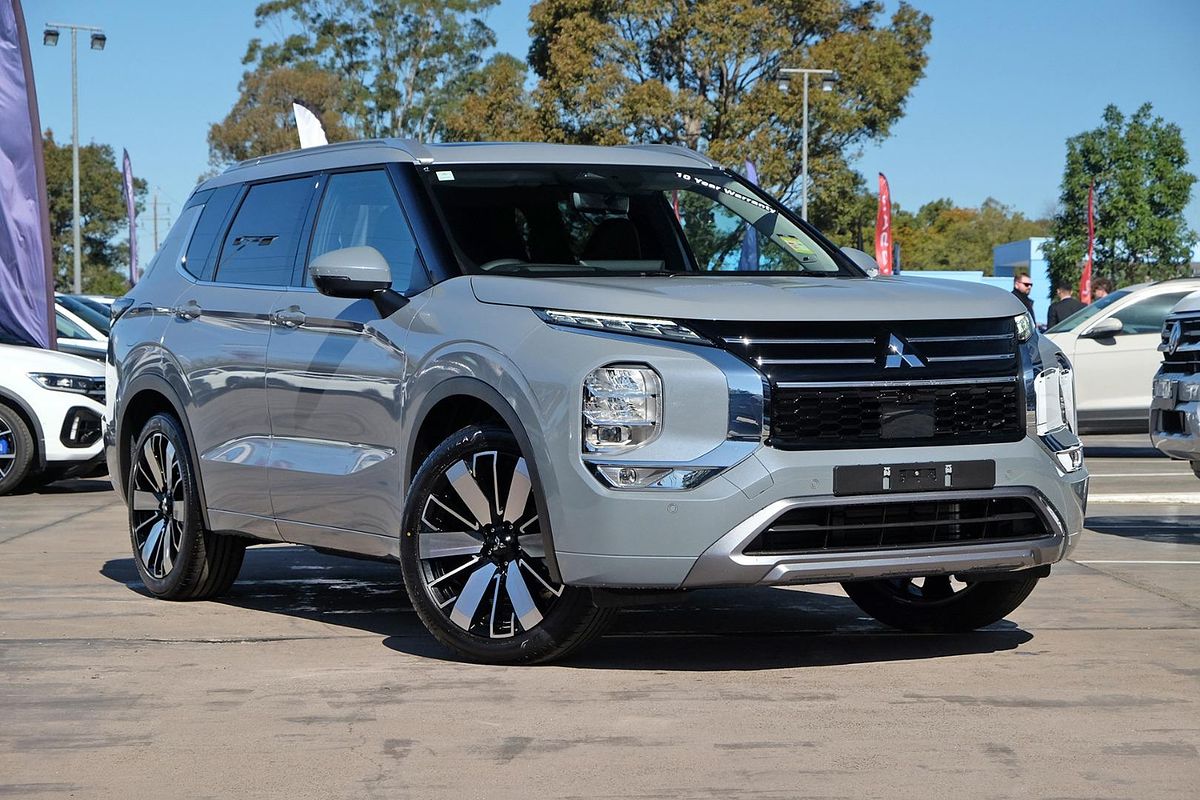 2025 Mitsubishi Outlander Exceed ZM