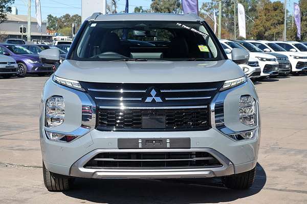 2025 Mitsubishi Outlander Exceed ZM