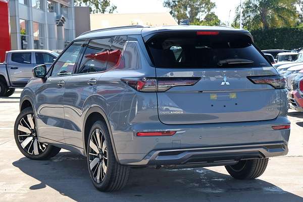 2025 Mitsubishi Outlander Exceed ZM
