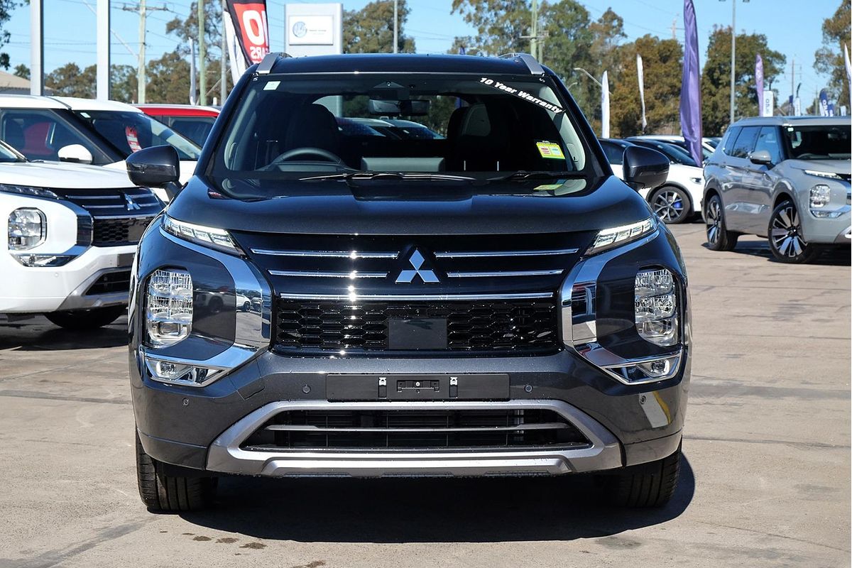 2025 Mitsubishi Outlander Exceed ZM