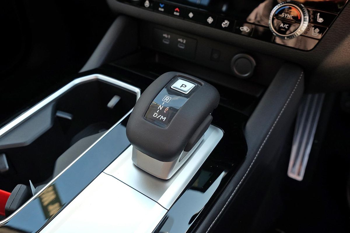 2025 Mitsubishi Outlander Exceed ZM