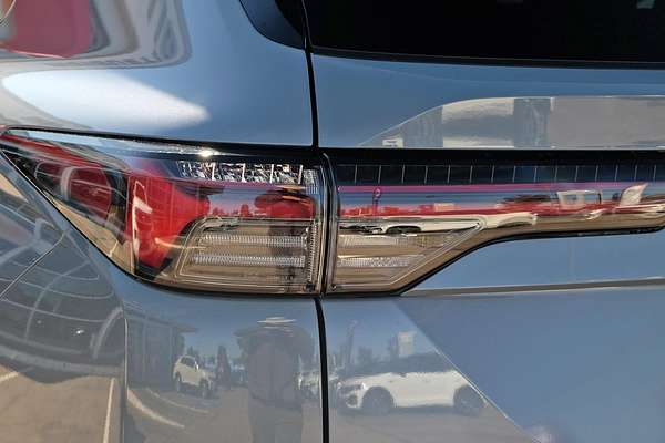 2025 Mitsubishi Outlander Exceed ZM
