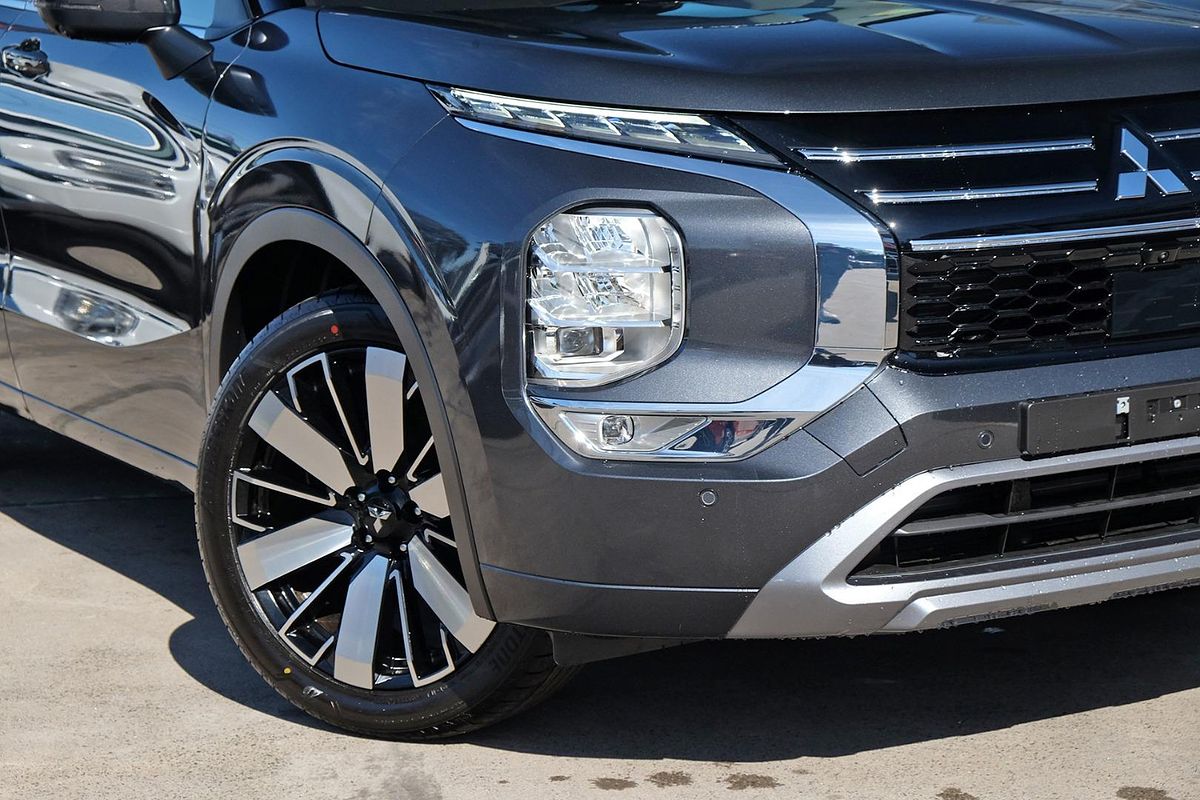 2025 Mitsubishi Outlander Exceed ZM