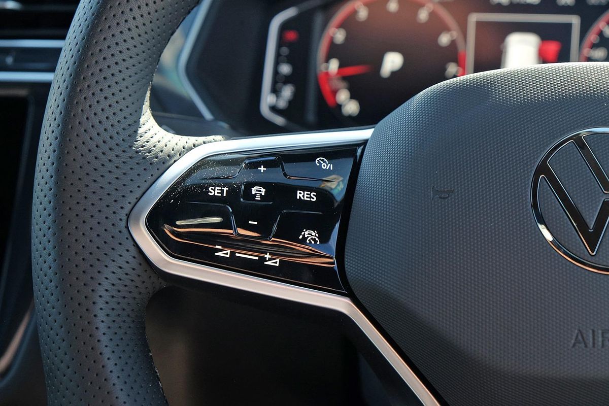 2024 Volkswagen Tiguan Wolfsburg Edition Allspace 5N
