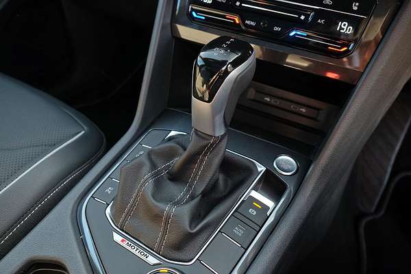 2024 Volkswagen Tiguan Wolfsburg Edition Allspace 5N