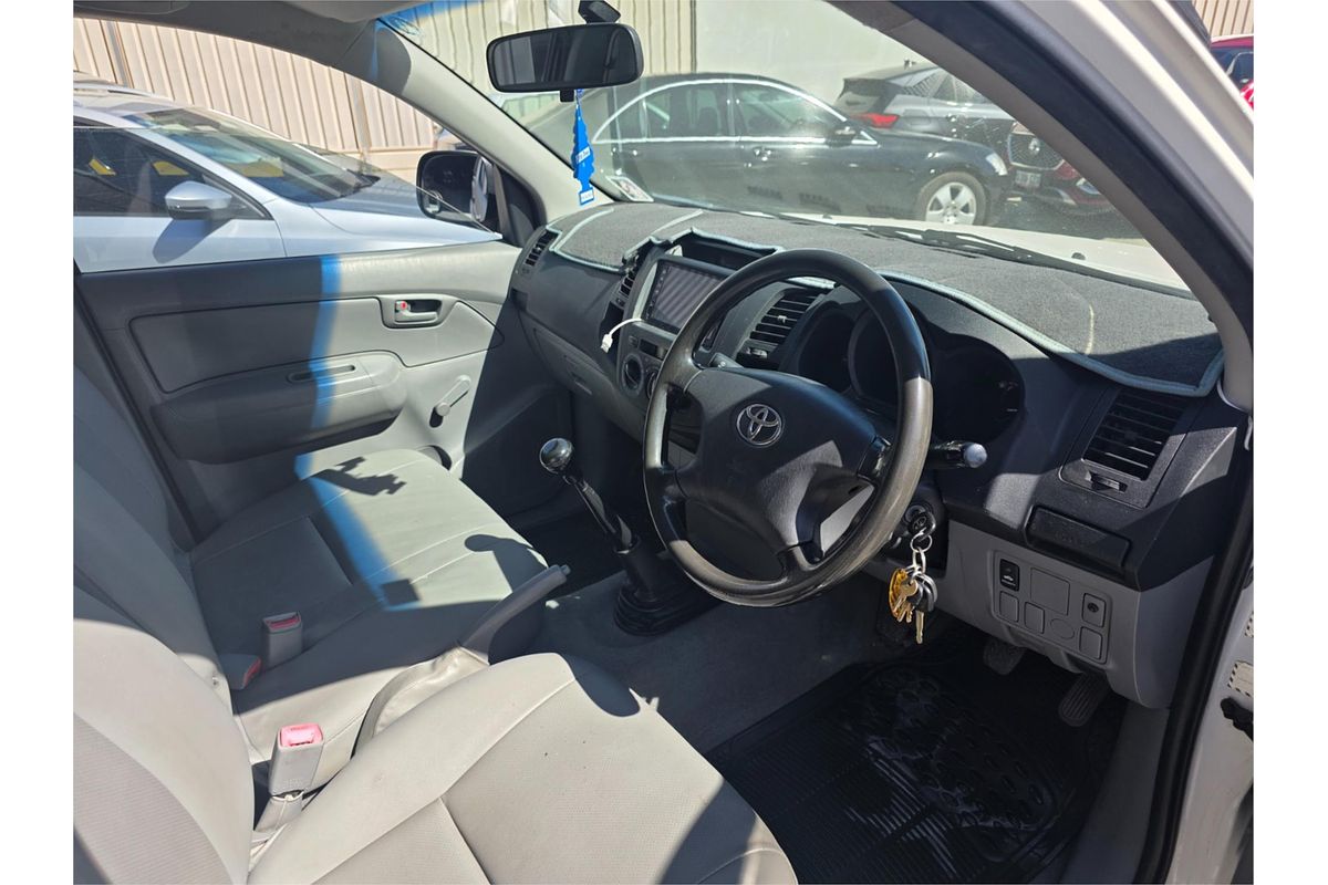 2005 Toyota Hilux Workmate TGN16R Rear Wheel Drive