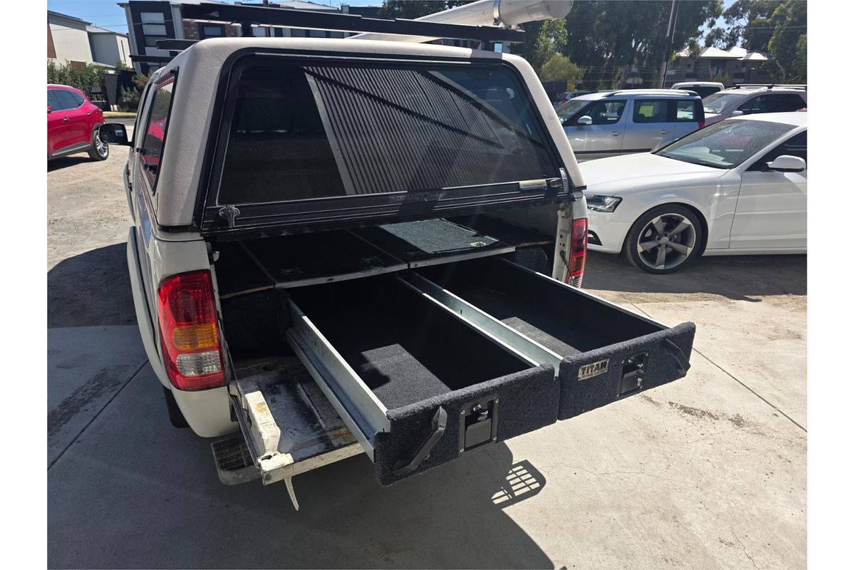 2005 Toyota Hilux Workmate TGN16R Rear Wheel Drive
