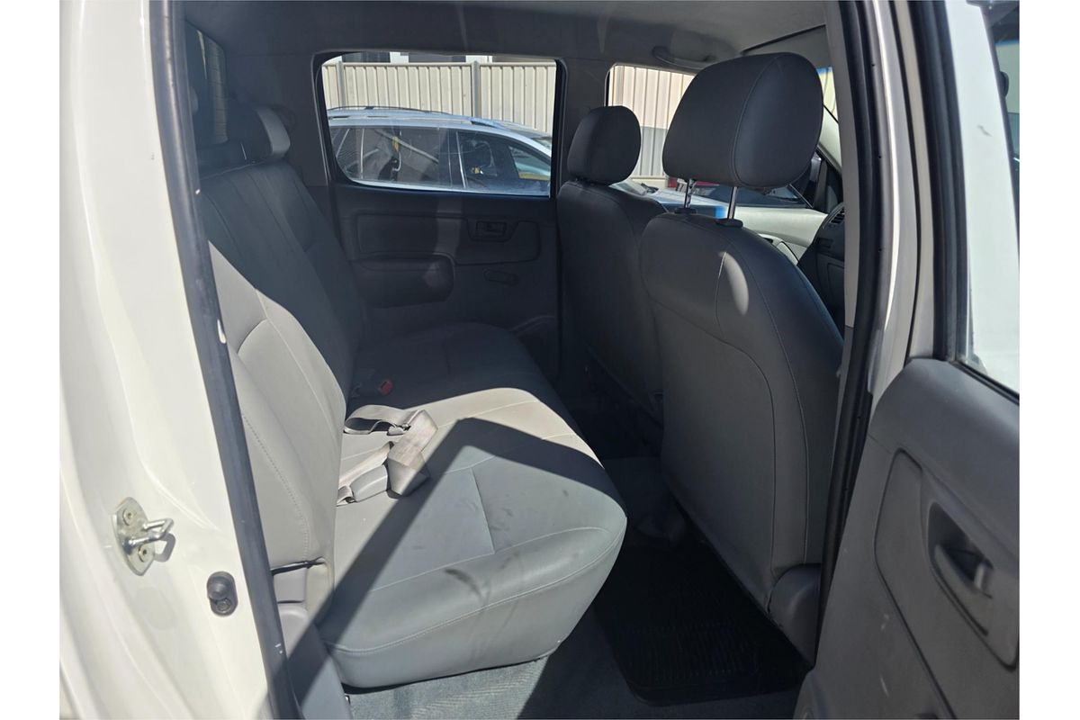 2005 Toyota Hilux Workmate TGN16R Rear Wheel Drive
