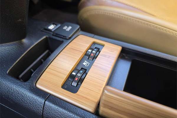 2013 Lexus HS250H