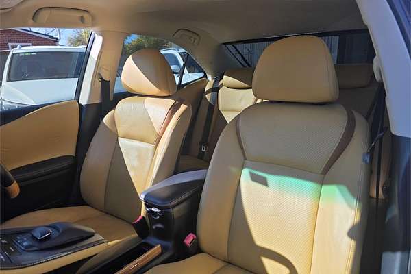 2013 Lexus HS250H