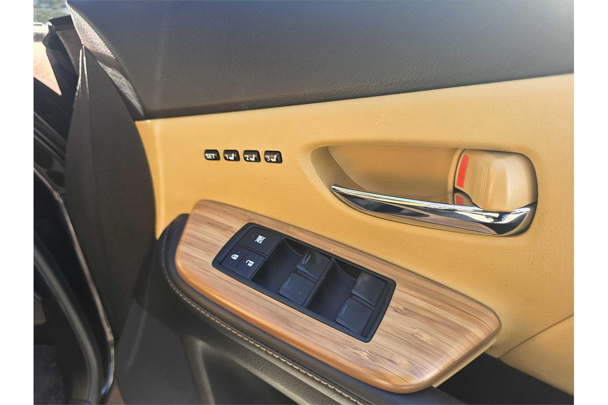 2013 Lexus HS250H