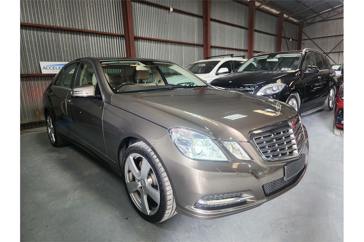 2011 Mercedes-Benz 250 CDI ELEGANCE 212 MY11