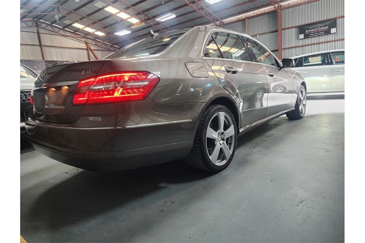 2011 Mercedes-Benz 250 CDI ELEGANCE 212 MY11