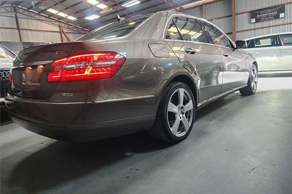 2011 Mercedes-Benz 250 CDI ELEGANCE 212 MY11