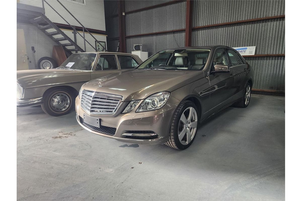 2011 Mercedes-Benz 250 CDI ELEGANCE 212 MY11