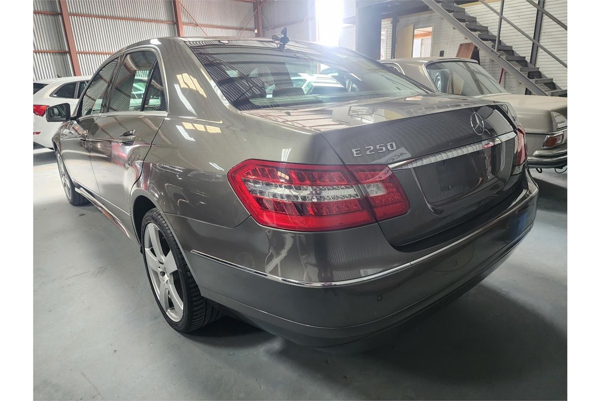 2011 Mercedes-Benz 250 CDI ELEGANCE 212 MY11