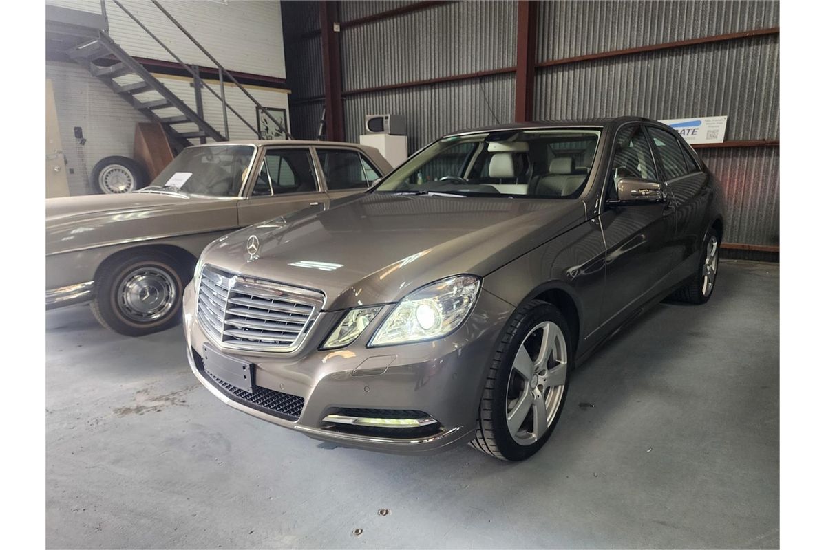 2011 Mercedes-Benz 250 CDI ELEGANCE 212 MY11