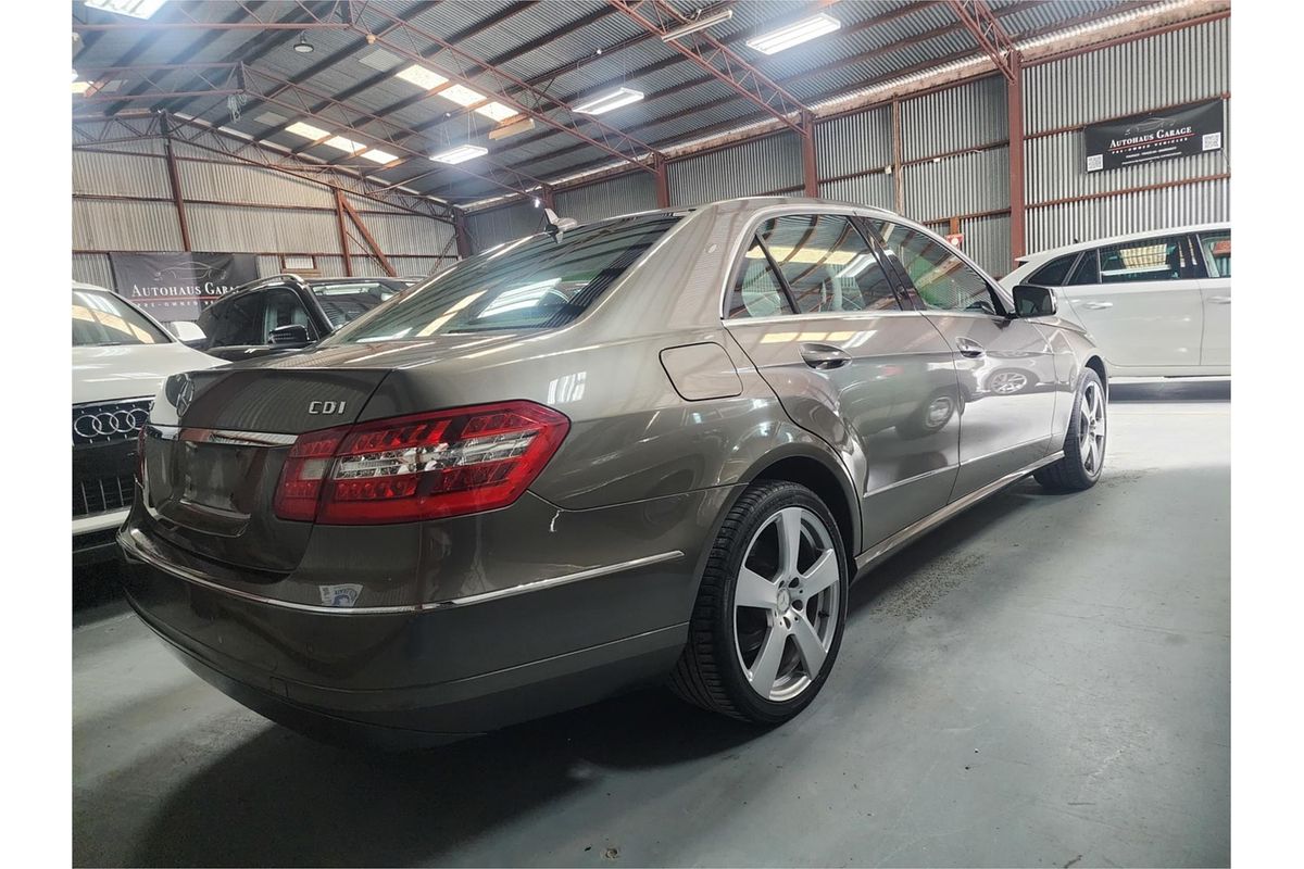 2011 Mercedes-Benz 250 CDI ELEGANCE 212 MY11
