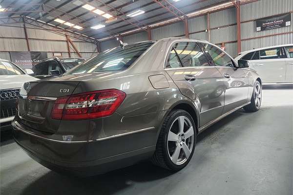 2011 Mercedes-Benz 250 CDI ELEGANCE 212 MY11