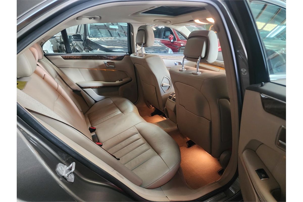 2011 Mercedes-Benz 250 CDI ELEGANCE 212 MY11