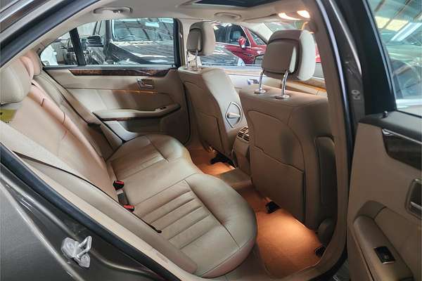 2011 Mercedes-Benz 250 CDI ELEGANCE 212 MY11