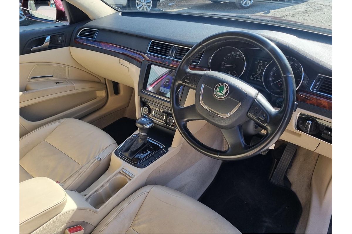 2009 SKODA Superb Elegance 3T