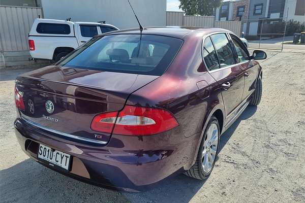 2009 SKODA Superb Elegance 3T