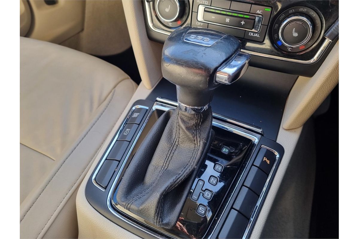 2009 SKODA Superb Elegance 3T