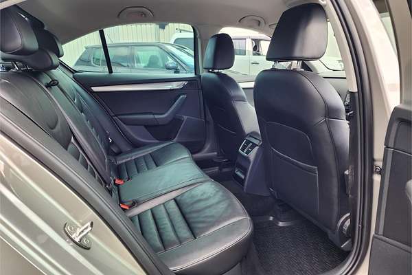 2013 SKODA Octavia Elegance 132TSI NE