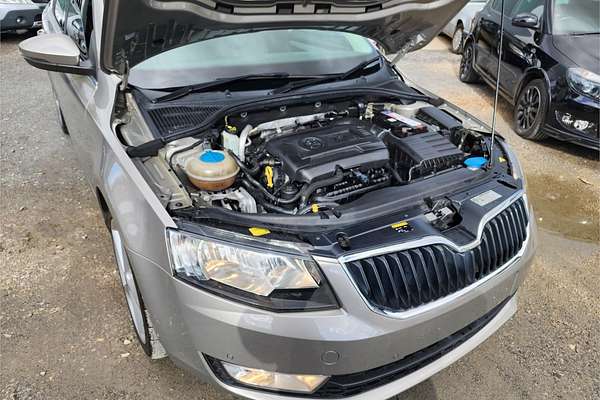 2013 SKODA Octavia Elegance 132TSI NE