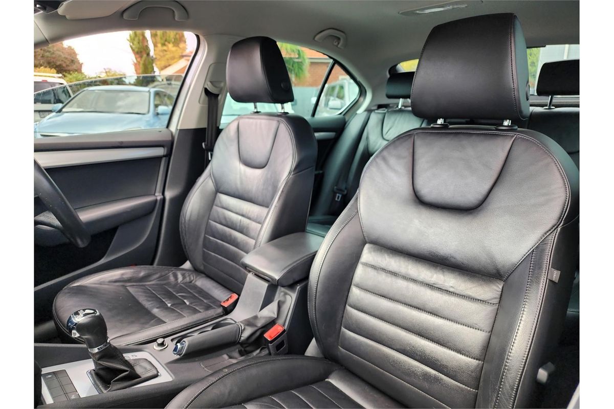 2013 SKODA Octavia Elegance 132TSI NE