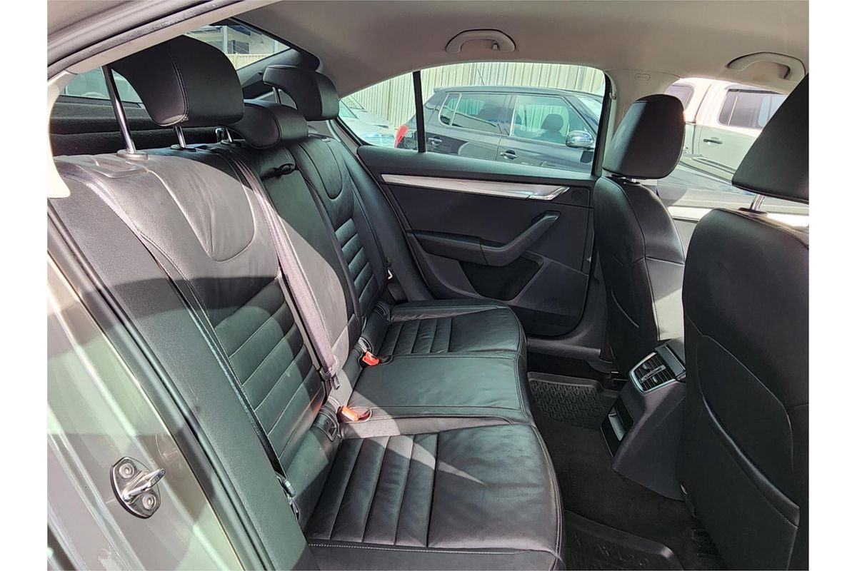 2013 SKODA Octavia Elegance 132TSI NE