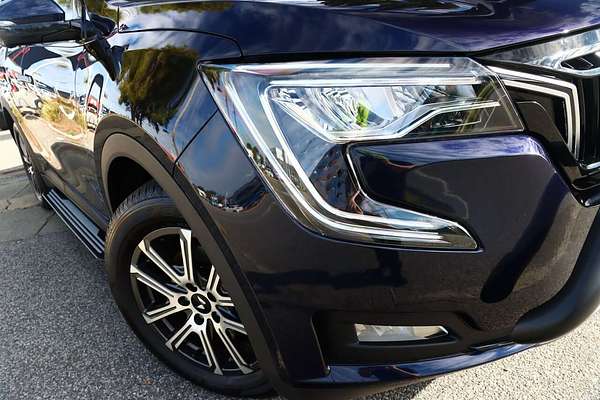 2025 Mahindra XUV700 AX7L