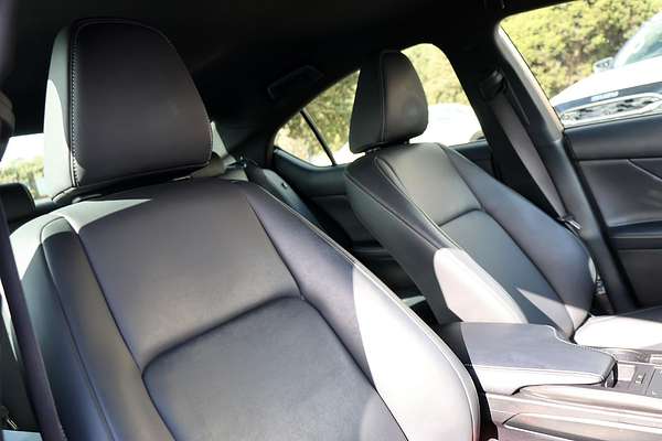 2021 Lexus IS IS300h Luxury AVE30R