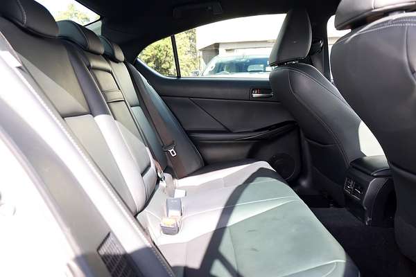 2021 Lexus IS IS300h Luxury AVE30R