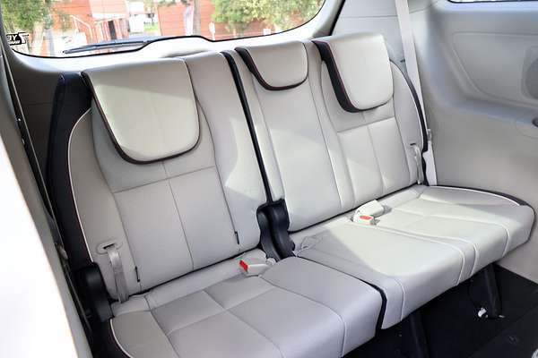 2019 Kia Carnival SLi YP