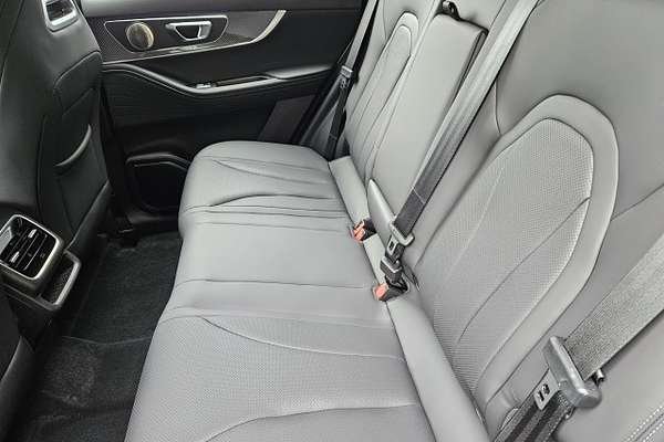 2025 Chery Tiggo 7 Pro URBAN PHEV
